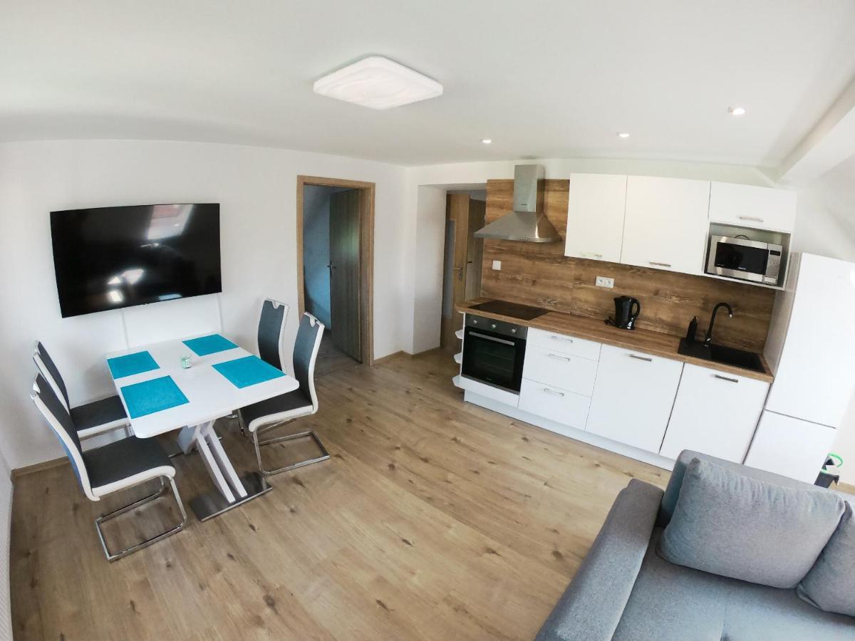 Appartamento Apartmán Dolný Smokovec Esterno foto